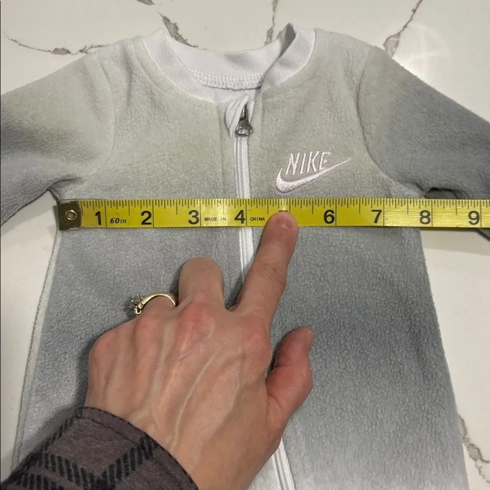 Nike Baby Newborn One Piece Soft Fleece Footie Sleeper in Gray White Green Ombre
